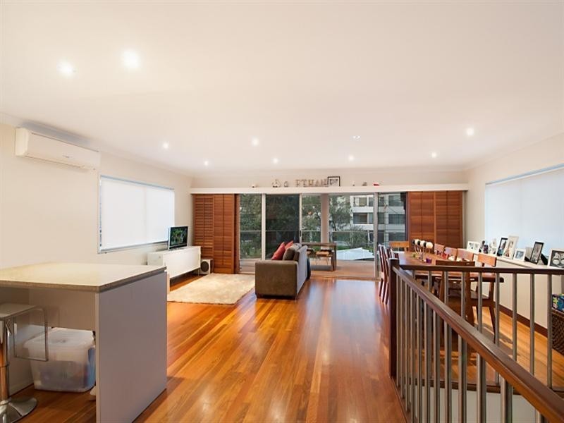 12 Nagel Avenue, Miami QLD 4220