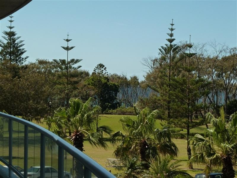 4 ‘Carmel by the Sea’ 177 Old Burleigh Road, Broadbeach QLD 4218