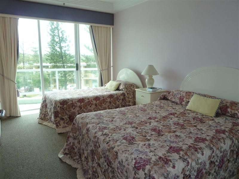 4 ‘Carmel by the Sea’ 177 Old Burleigh Road, Broadbeach QLD 4218