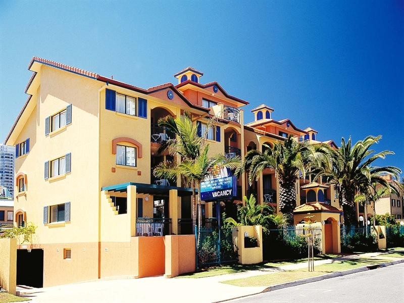 22 ‘Aruba Sands’, 11 Philip Avenue, Broadbeach QLD 4218