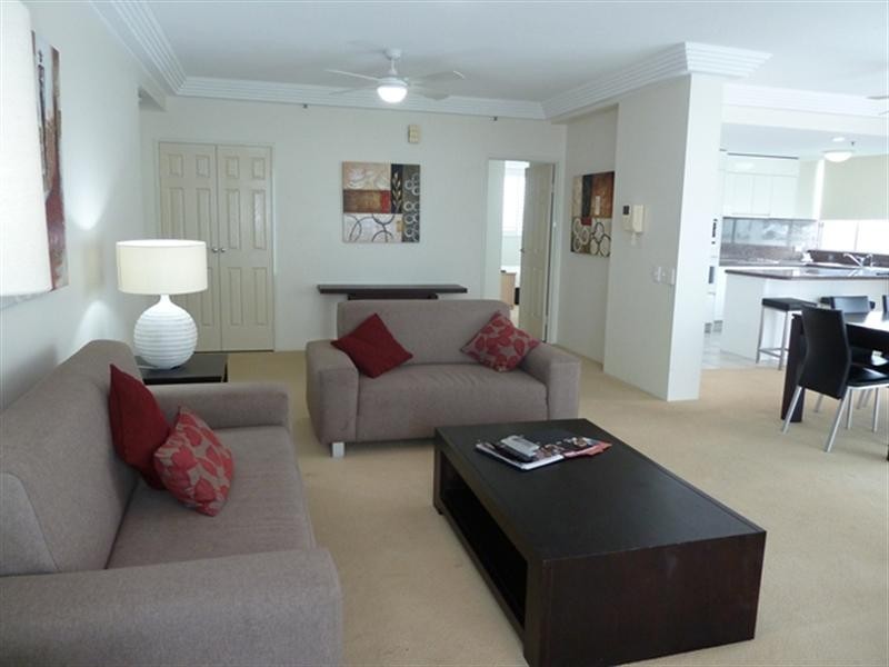 38 ‘Carmel by the Sea’ 177 Old Burleigh Road, Broadbeach QLD 4218
