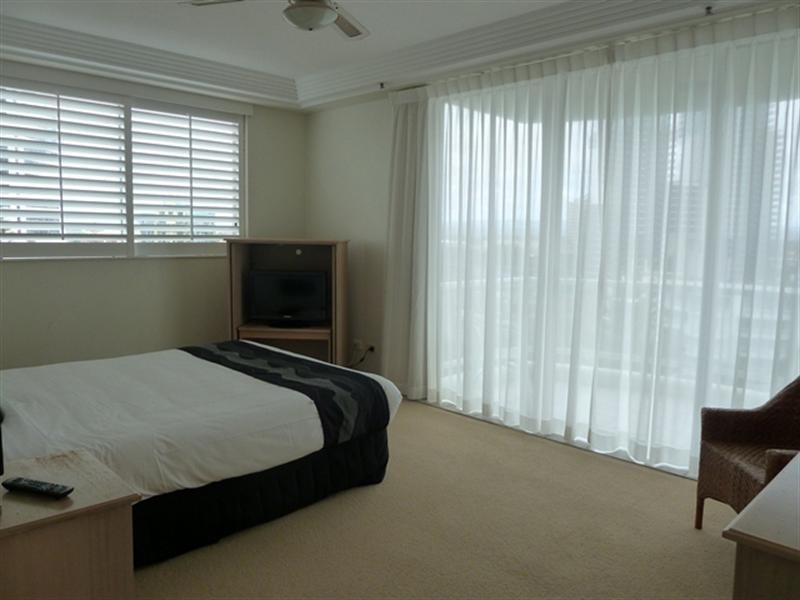 38 ‘Carmel by the Sea’ 177 Old Burleigh Road, Broadbeach QLD 4218