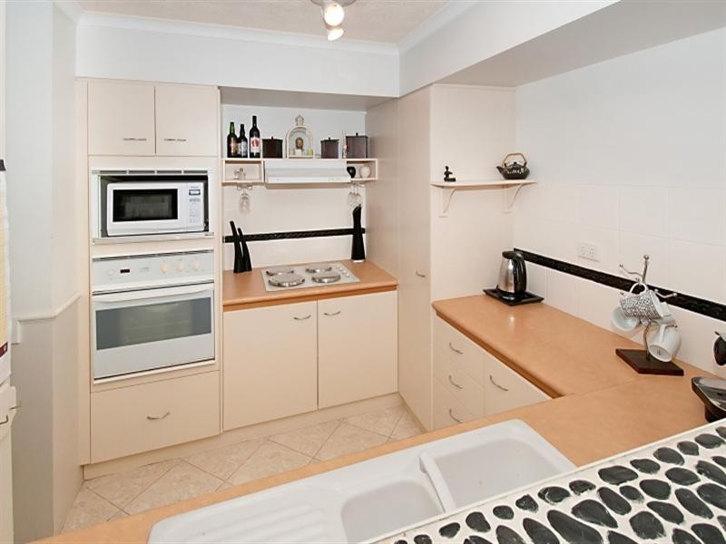 14/2320 Gold Coast Highway, Mermaid Beach QLD 4218