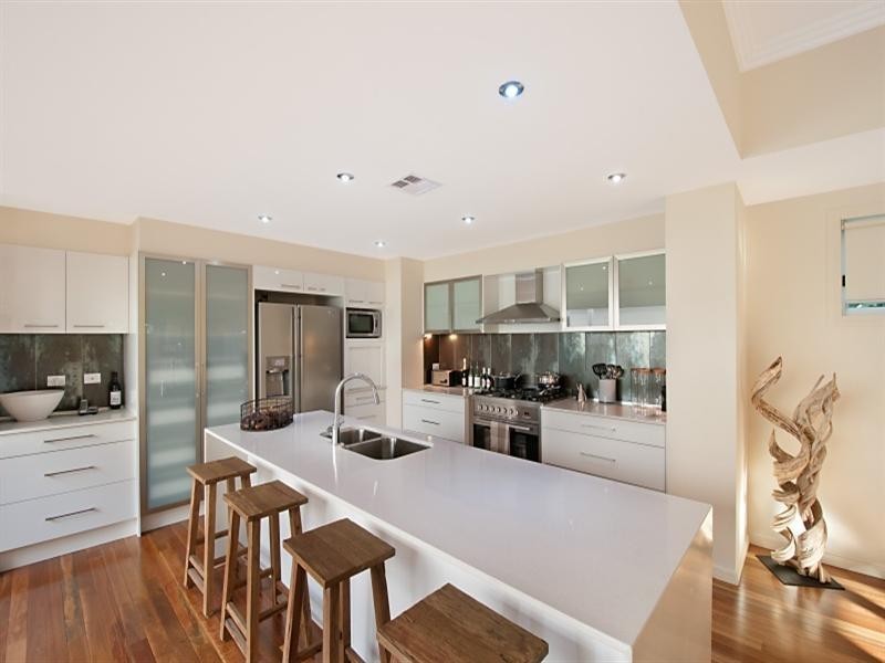 Mermaid Beach QLD 4218