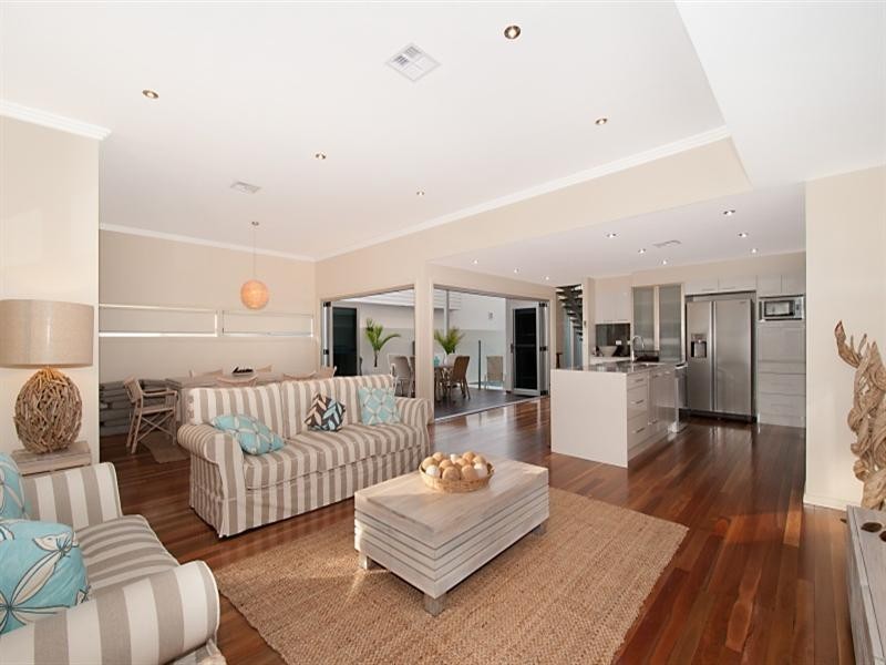 Mermaid Beach QLD 4218