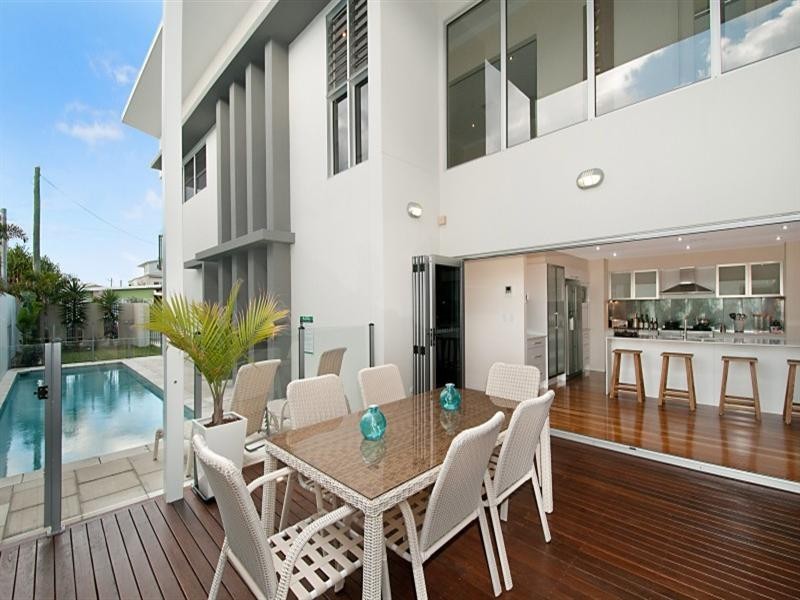 Mermaid Beach QLD 4218