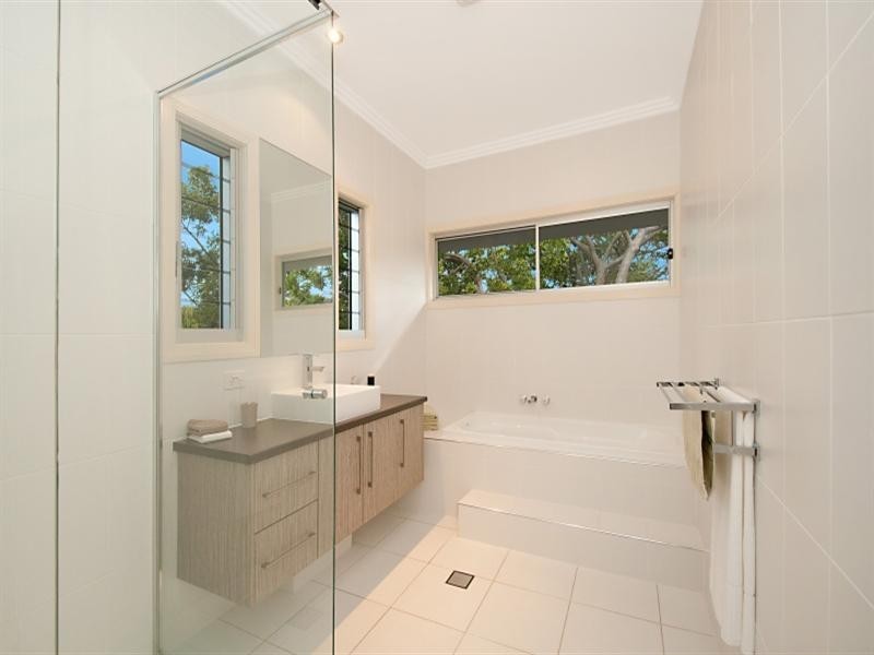 Mermaid Beach QLD 4218