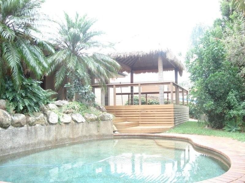 12 Park Avenue, Broadbeach Waters QLD 4218