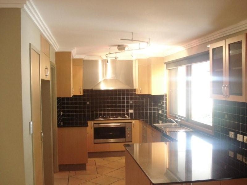 12 Park Avenue, Broadbeach Waters QLD 4218