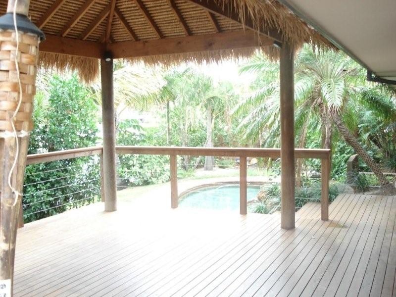 12 Park Avenue, Broadbeach Waters QLD 4218