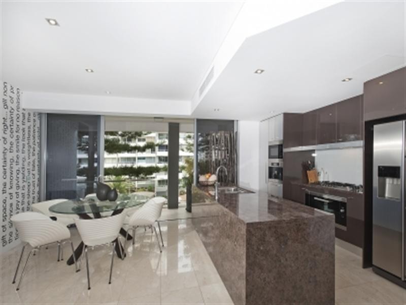 302 “Ivory”, 1 Fifth Avenue, Burleigh Heads QLD 4220