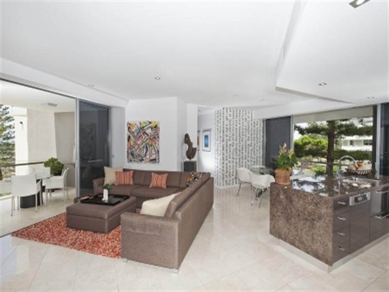 302 “Ivory”, 1 Fifth Avenue, Burleigh Heads QLD 4220