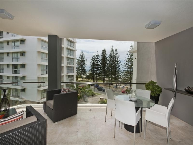 302 “Ivory”, 1 Fifth Avenue, Burleigh Heads QLD 4220
