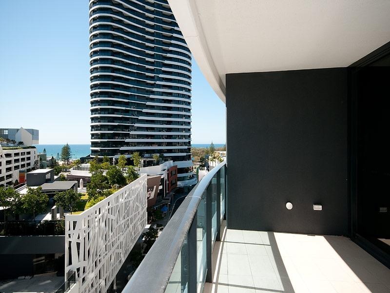 20604 ‘The Oracle’, 4 Charles Avenue, Broadbeach QLD 4218