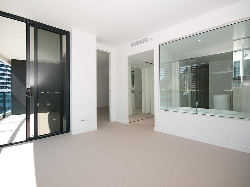 20604 ‘The Oracle’, 4 Charles Avenue, Broadbeach QLD 4218