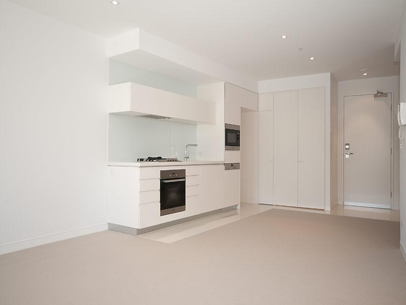 20604 ‘The Oracle’, 4 Charles Avenue, Broadbeach QLD 4218