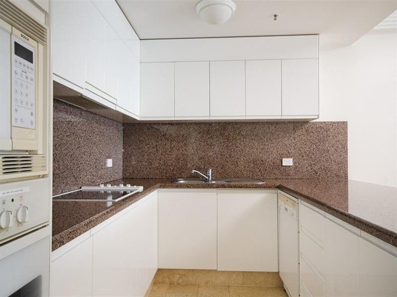 85 (15E) ‘Carmel by the Sea’, 177 Old Burleigh Road, Broadbeach QLD 4218