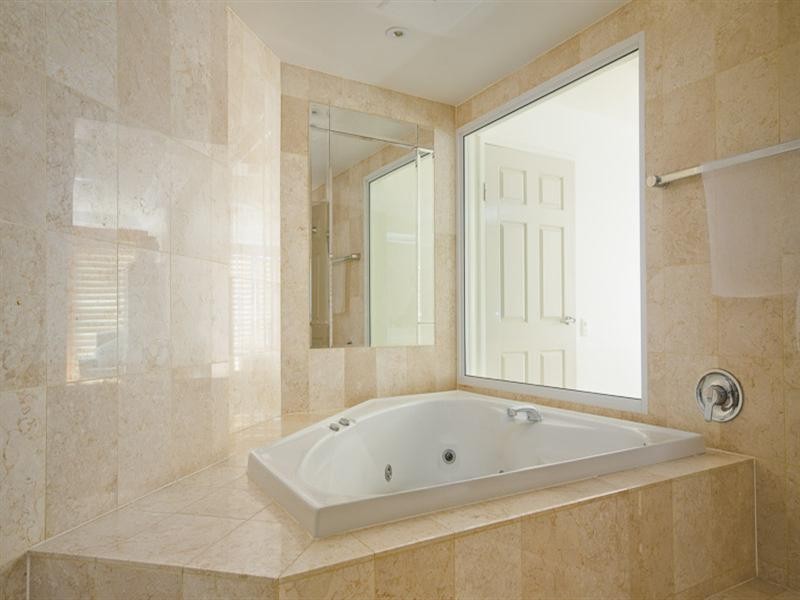 85 (15E) ‘Carmel by the Sea’, 177 Old Burleigh Road, Broadbeach QLD 4218