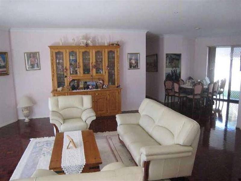 195 San Fernando Drive, Worongary QLD 4213