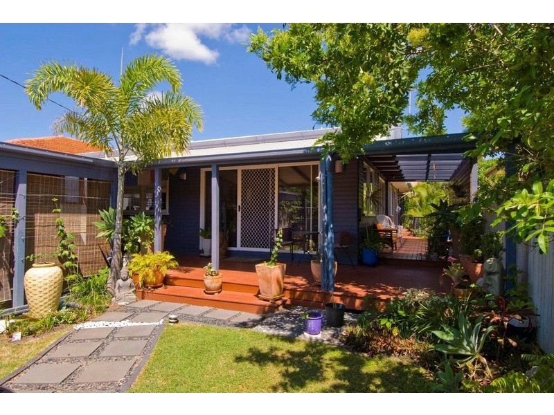 70 Petrel Avenue, Mermaid Beach QLD 4218
