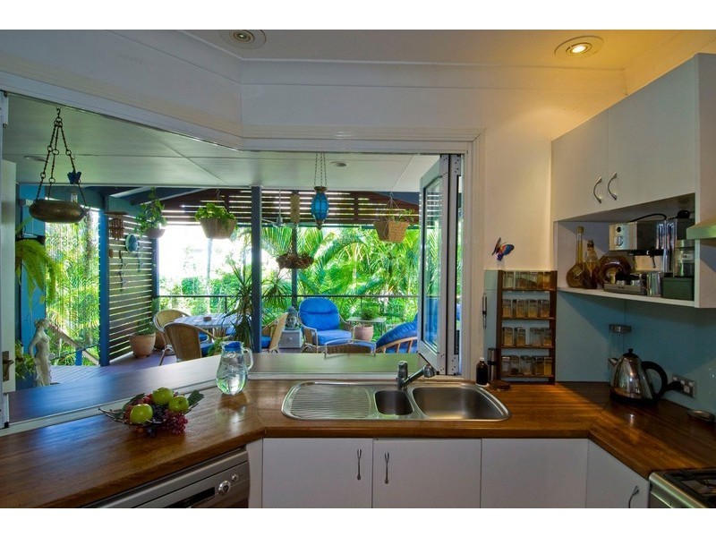 70 Petrel Avenue, Mermaid Beach QLD 4218