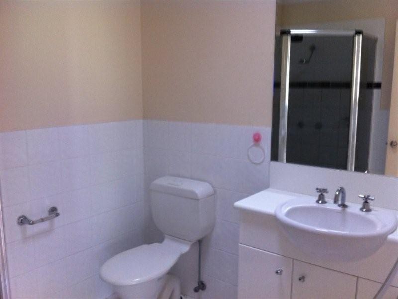 2/28 Blake Street, Southport QLD 4215