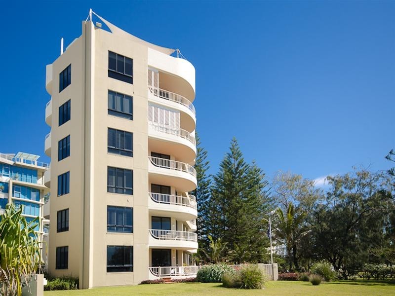 3 ‘On The Park’ 255 Hedges Avenue, Broadbeach QLD 4218