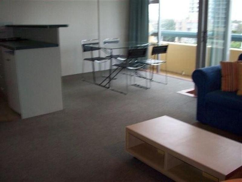 604/2 Queensland Avenue, Broadbeach QLD 4218