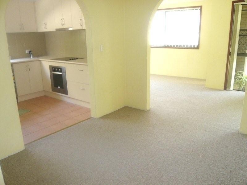 4/23 Britannia Avenue, Broadbeach QLD 4218