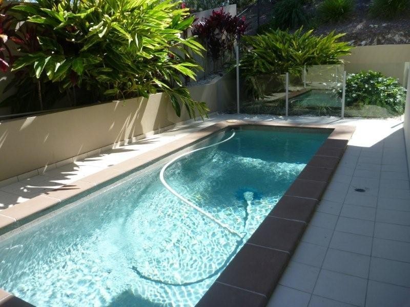 8012B Vista Drive, Benowa QLD 4217