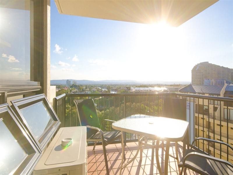 811 ‘Neptune Resort’, 30 Surf Parade, Broadbeach QLD 4218