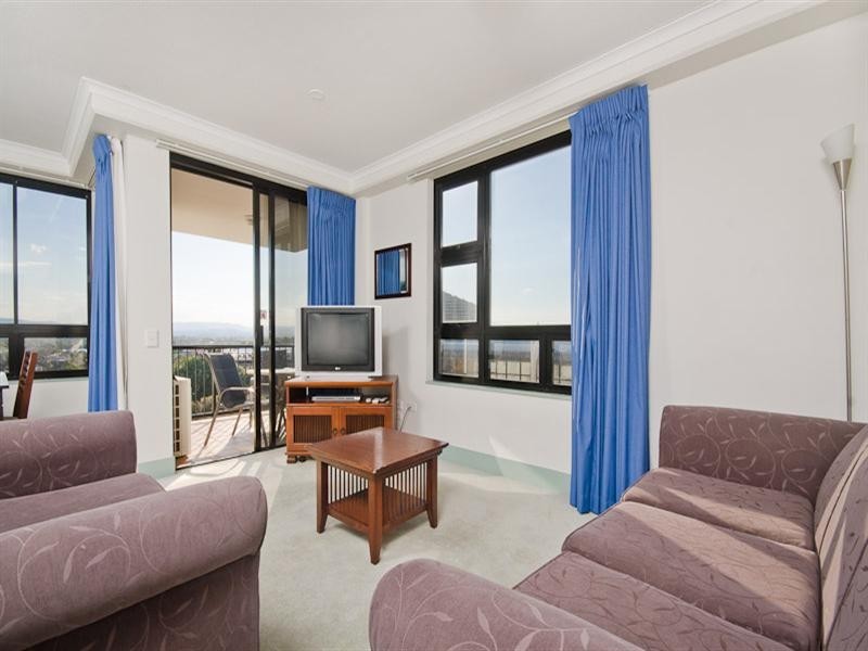 811 ‘Neptune Resort’, 30 Surf Parade, Broadbeach QLD 4218