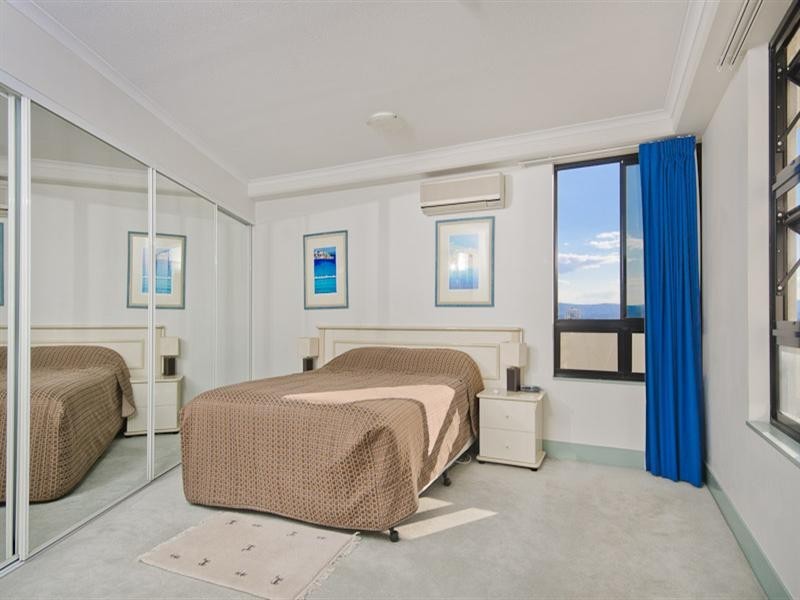 811 ‘Neptune Resort’, 30 Surf Parade, Broadbeach QLD 4218
