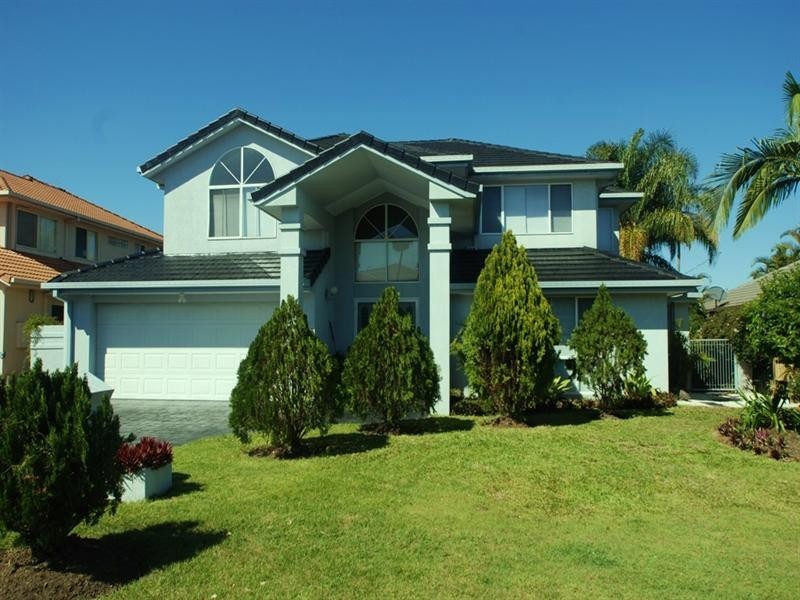 113 Port Jackson Boulevard, Clear Island Waters QLD 4226