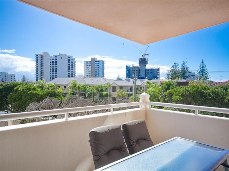 9 ‘Belle Maison’, 129 Surf Parade, Broadbeach QLD 4218