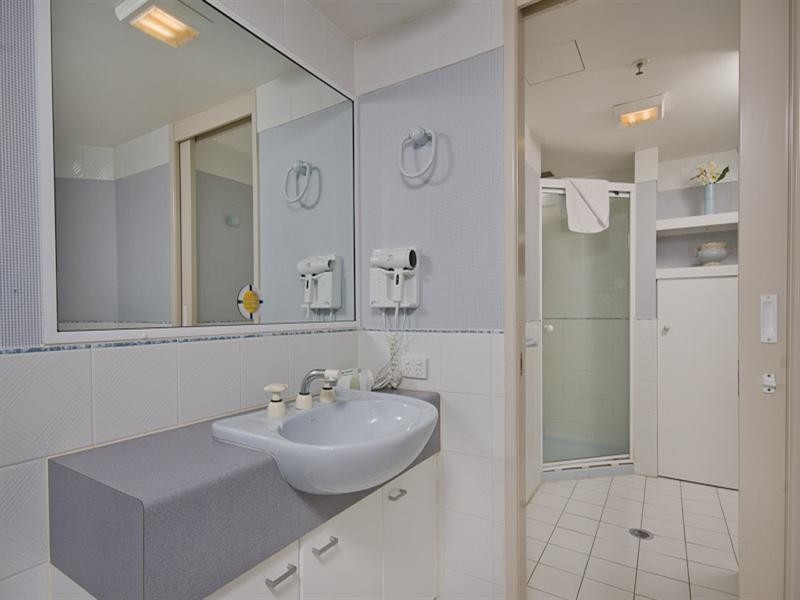 9 ‘Belle Maison’, 129 Surf Parade, Broadbeach QLD 4218