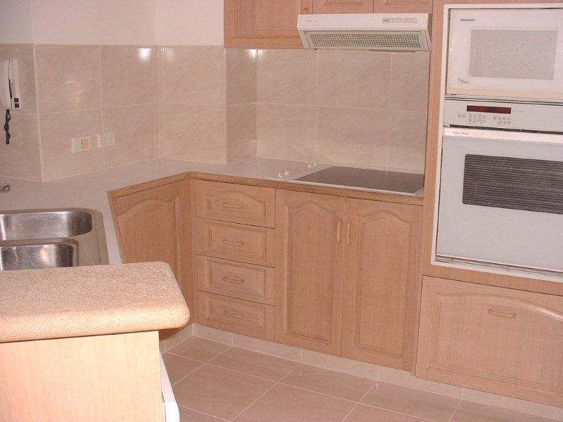 3/3 Federation Avenue, Broadbeach QLD 4218