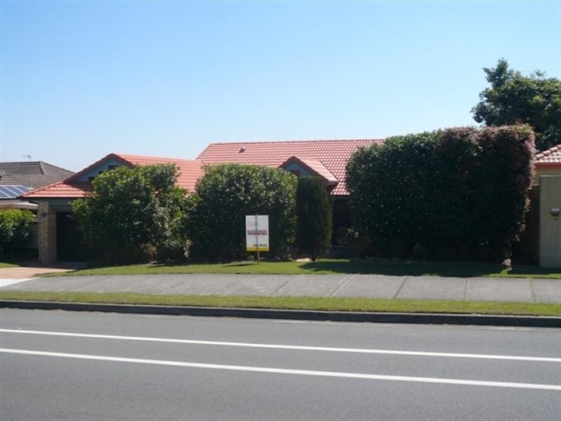 277 Napper Road, Arundel QLD 4214