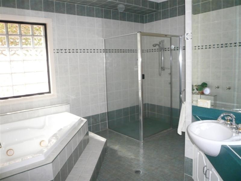 277 Napper Road, Arundel QLD 4214