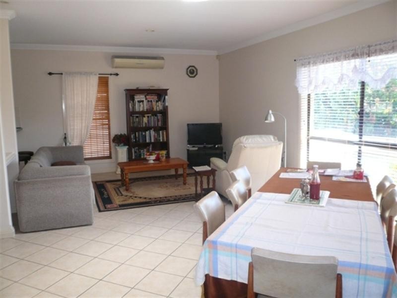 277 Napper Road, Arundel QLD 4214