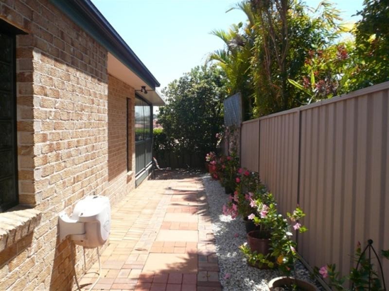 277 Napper Road, Arundel QLD 4214