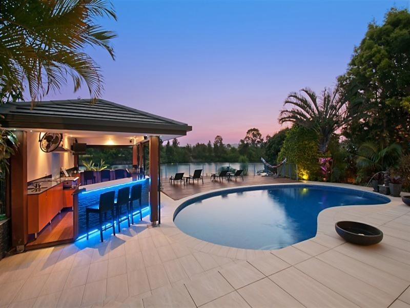 20 Kawana Crescent, Ashmore QLD 4214