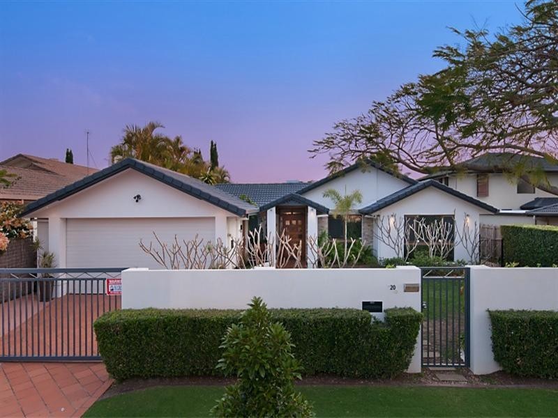 20 Kawana Crescent, Ashmore QLD 4214