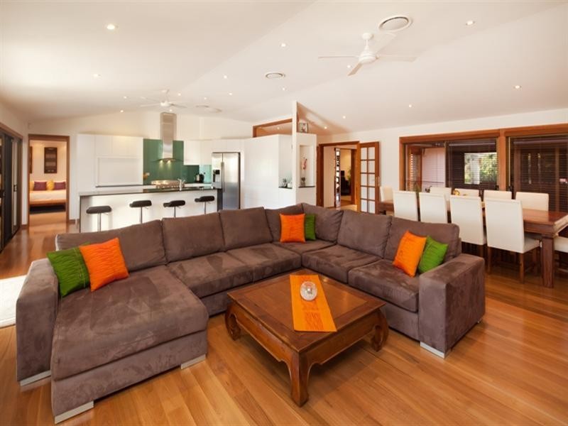 20 Kawana Crescent, Ashmore QLD 4214