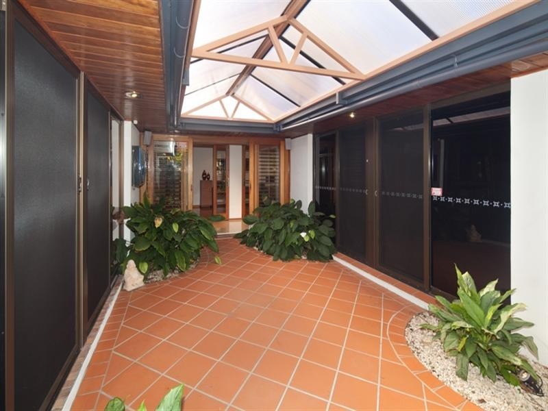 20 Kawana Crescent, Ashmore QLD 4214