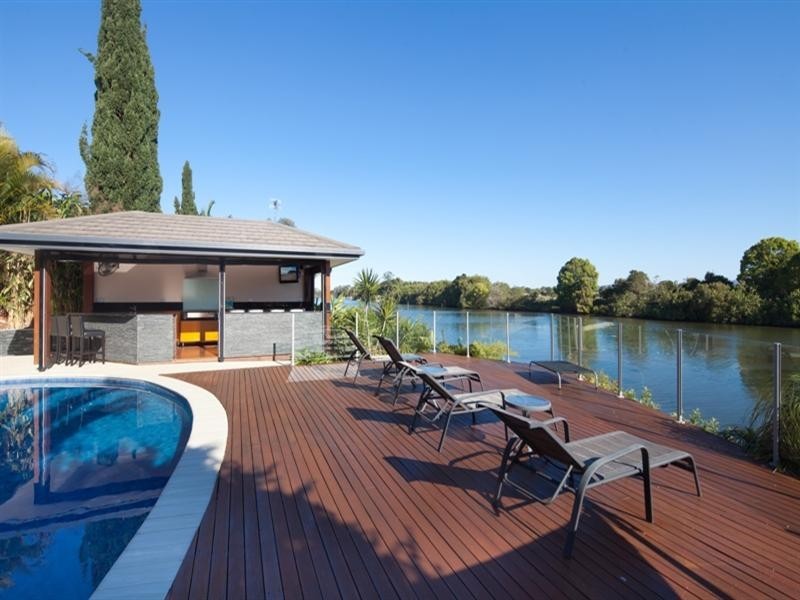 20 Kawana Crescent, Ashmore QLD 4214