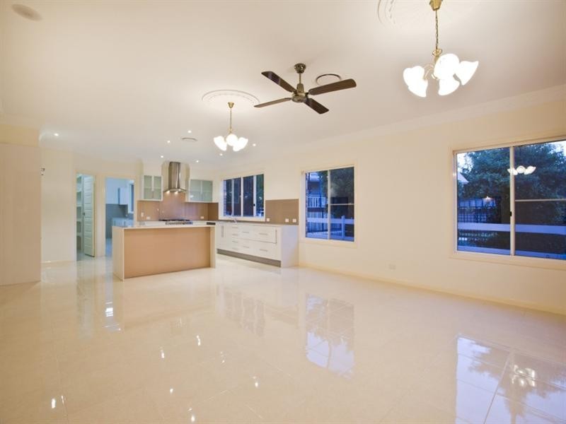 45 Dungogie Drive, Tallebudgera QLD 4228