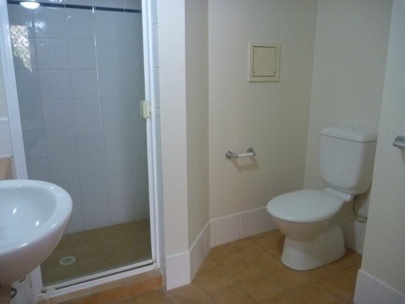 4-6 Queensland Avenue, Broadbeach QLD 4218