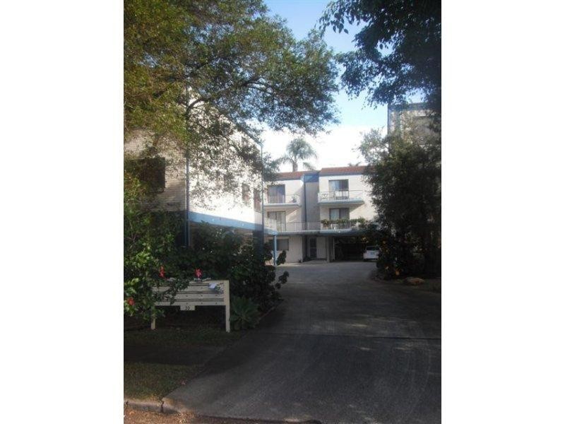 12/20 Bright Avenue, Labrador QLD 4215