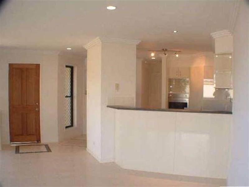 1/47 Gordon Street, Labrador QLD 4215